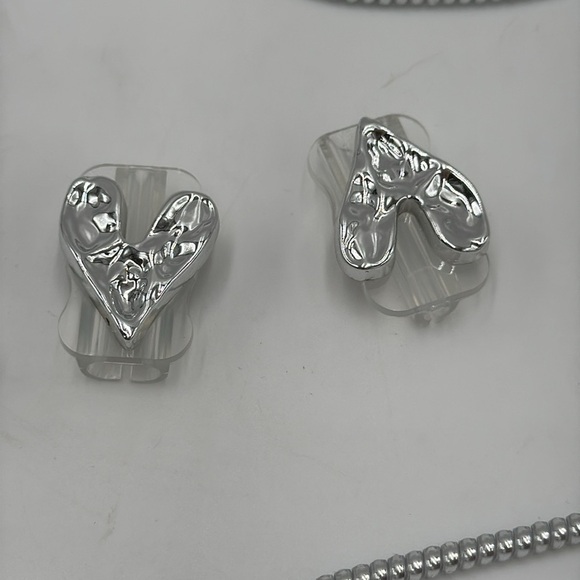 Glitter Love Heart Charger Case Compatible with iPhone 11/12/13/14/15 Pro Max - Picture 10 of 13